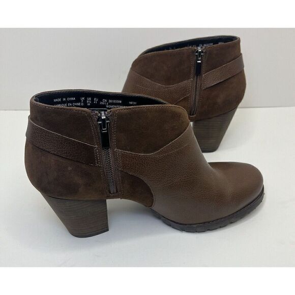 Clarks NWOB Mission Parker Bootie Brown Leather Suede Women’s Size 9.5M - Picture 2 of 12